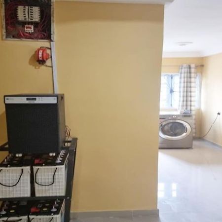 A Stunning 3 Bedroom Apartment In Okitipupa -6 Ppl Dış mekan fotoğraf